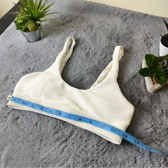 NWOT Off White Ribbed Bralette Bikini Top and Cheeky Bottoms - XS - Picture 8 of 9
